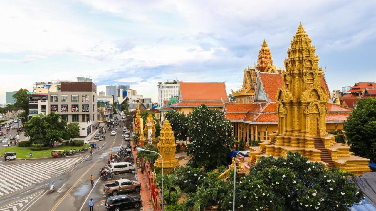 Amanjaya Pancam Suites Hotel Phnom Penh Dış mekan fotoğraf